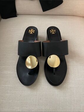 Tory Burch Patos Disc Sandals Like New 
Sz 8.5M